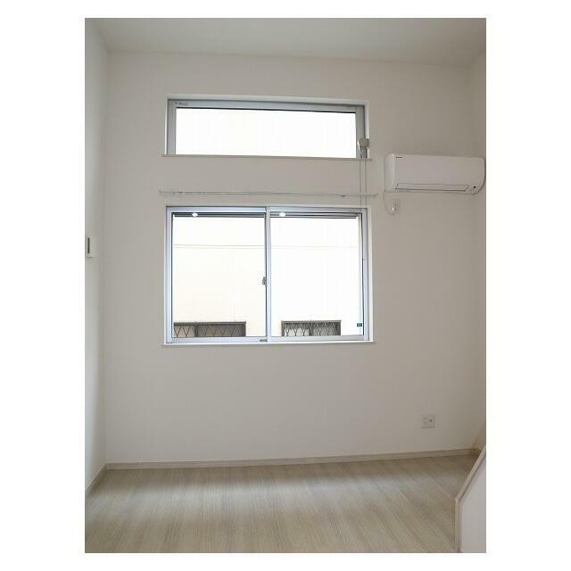 ラ・フロール鶴巻南 リビング