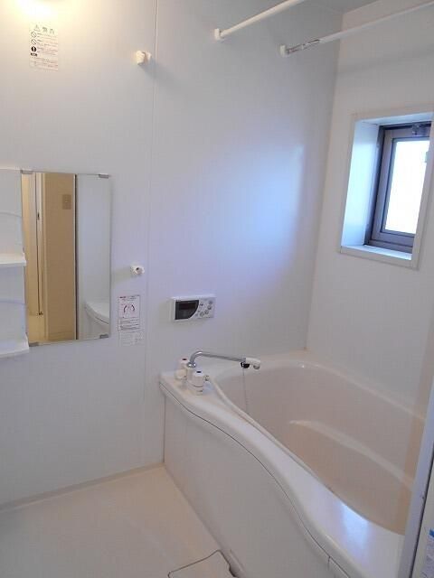 シティーハイムロイヤルⅢ 風呂画像