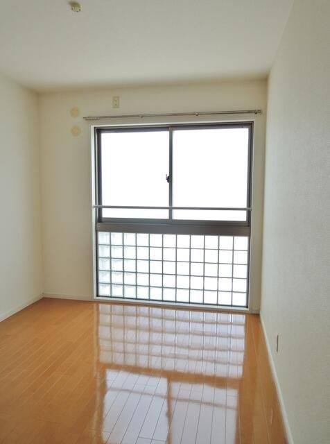 ヨコハマベルフラッツＮＯＲＴＨ＆ＳＯＵＴＨ ベッドルーム