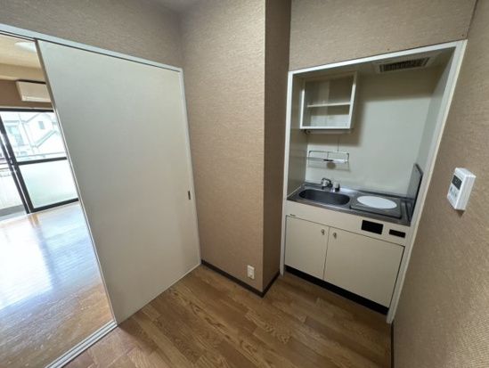 リエス愛甲石田 キッチン