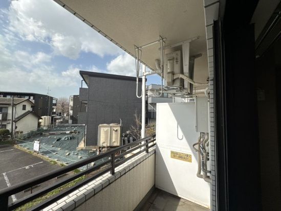 リエス愛甲石田 ベランダ