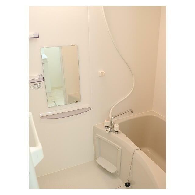 ラ・フロール鶴巻南 風呂画像