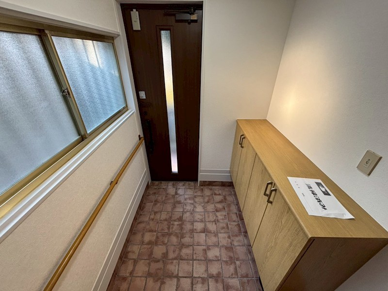 村岡東貸家 玄関