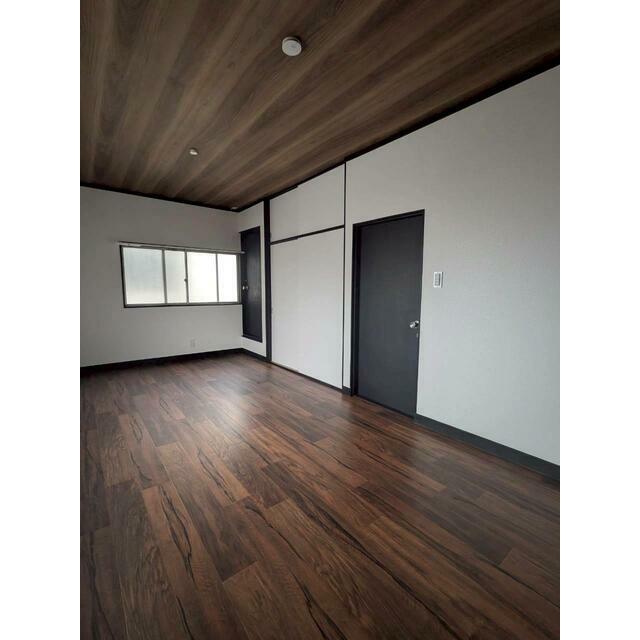 善行貸家 リビング