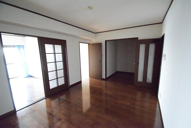 グランフォルム愛甲石田 リビング