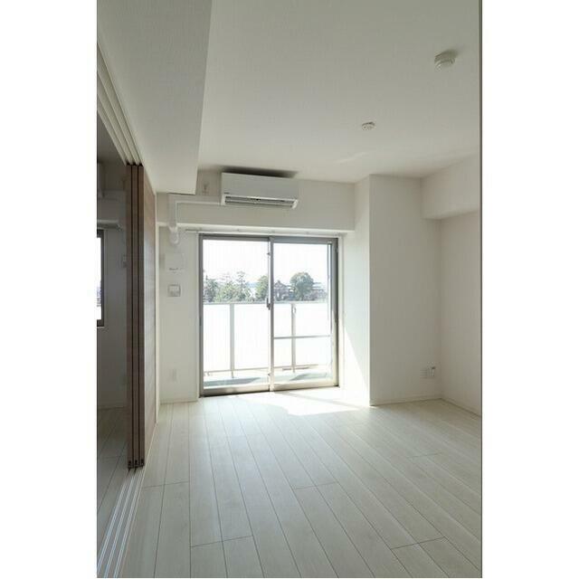 ＣＡＳＳＩＡ藤沢本町 リビング