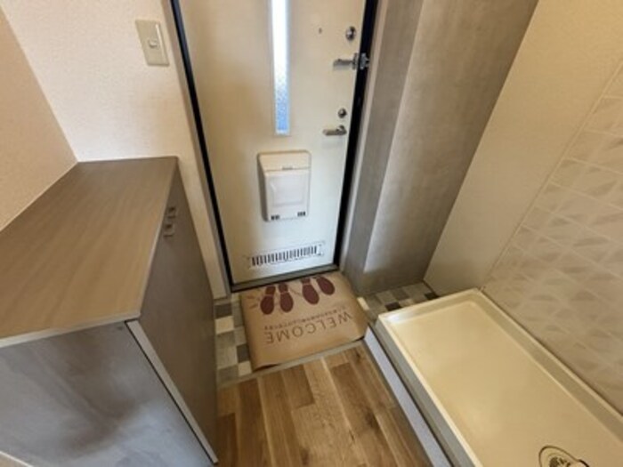 ドルフ　KⅡ 玄関