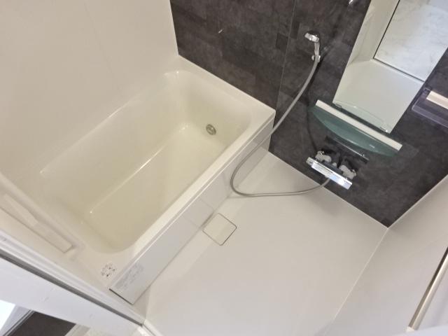 Ｕｎ　ｈｏｍｍｅ（アンノーム） 風呂画像