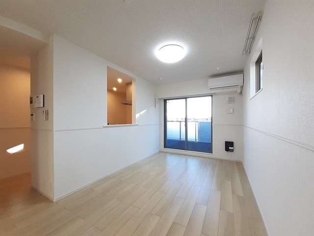 ＦｌｏｒｉａⅠ（フローリアⅠ） リビング