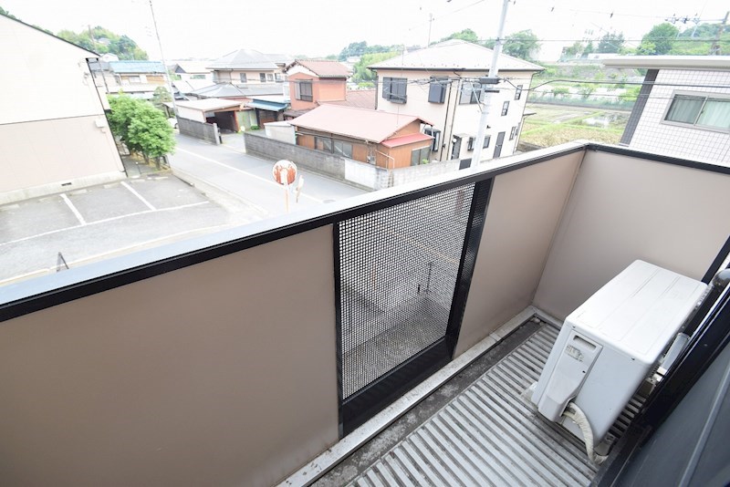 シャトル鳴瀬 ベランダ