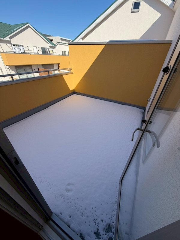 アベニール est ベランダ