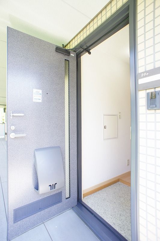 プログレスＢ 玄関