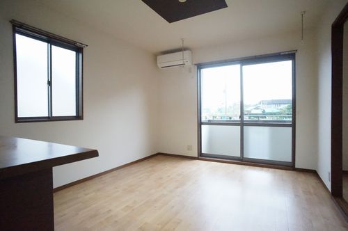 カサベルデ赤坂Ａ リビング