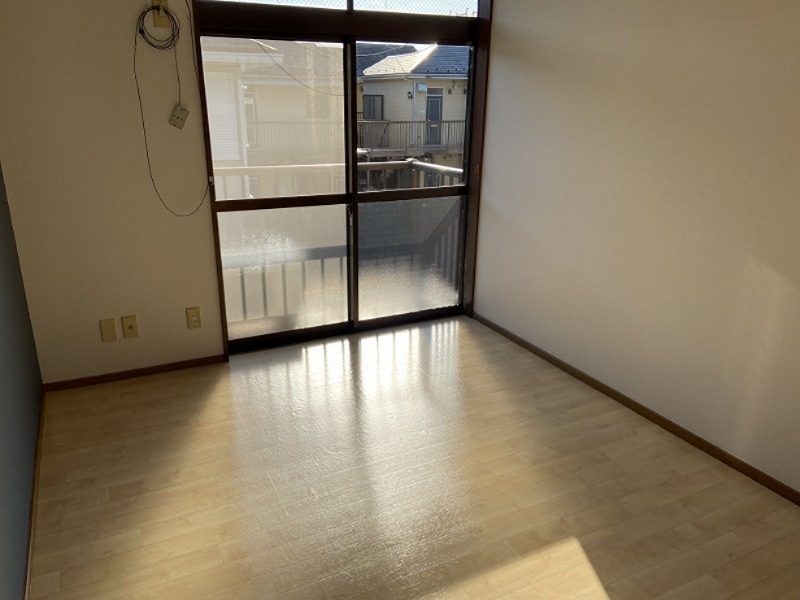 第８匠優アパート リビング