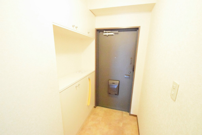 セジュールコート 玄関