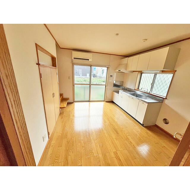 アウローラ リビング