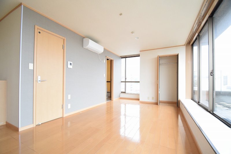 アーバンビュー本町 ベッドルーム