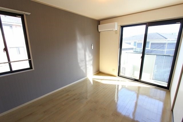 ファミールB ベッドルーム