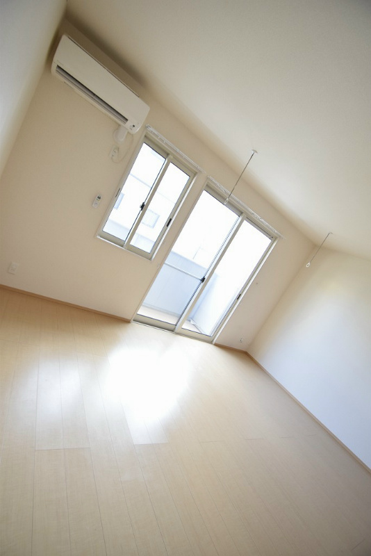 シャルマン・ピース リビング