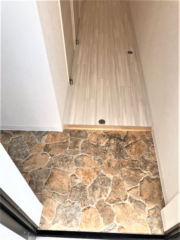 ベル・ラフィーネ 玄関