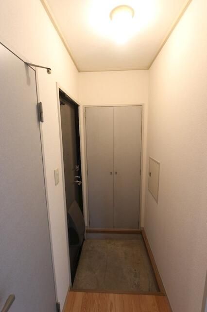 ベルデュールＦⅠ 玄関