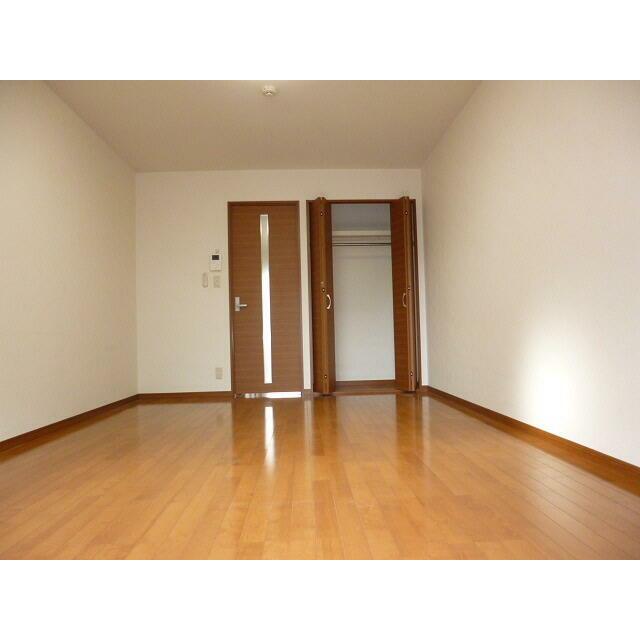 アムール日の森 リビング