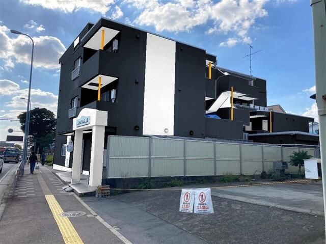 ライフパレット横浜 201号室 外観