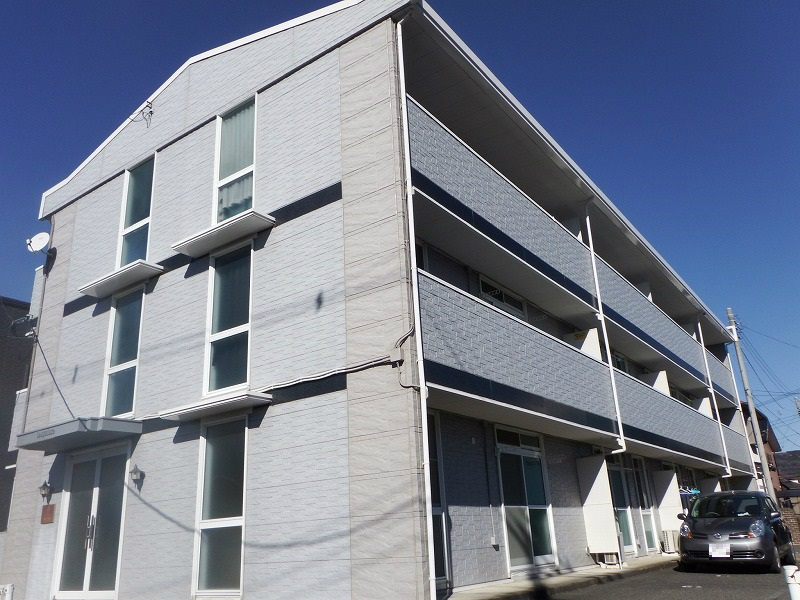 レオパレス石塚 203号室 外観