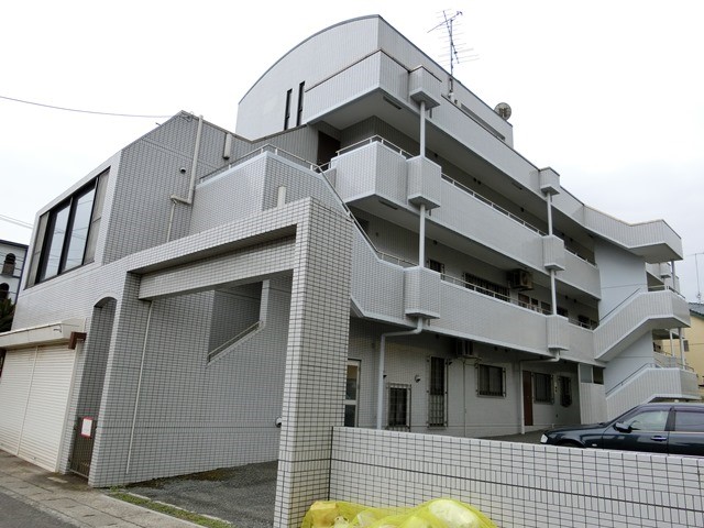 ハウゼー大久保 302号室 外観