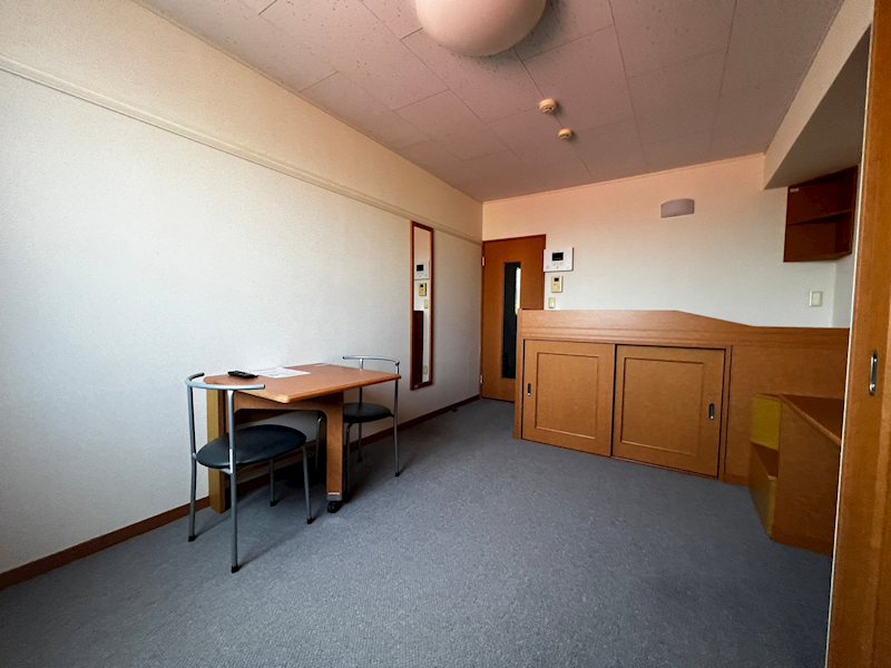 レオパレスグリーンハイツ二宮 リビング