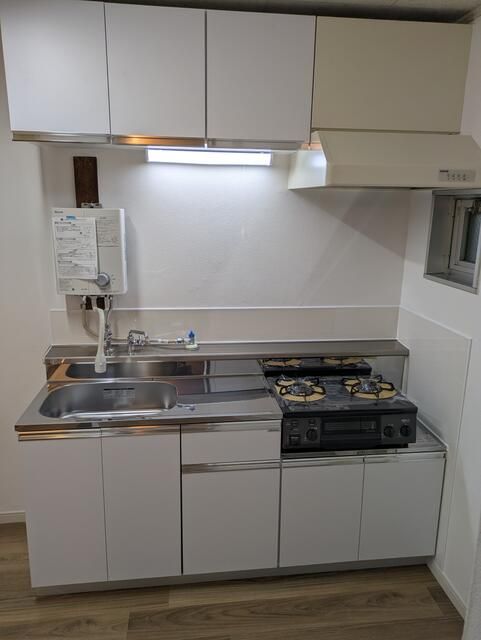 ＡｚｕｒＥｂｉｎａ キッチン