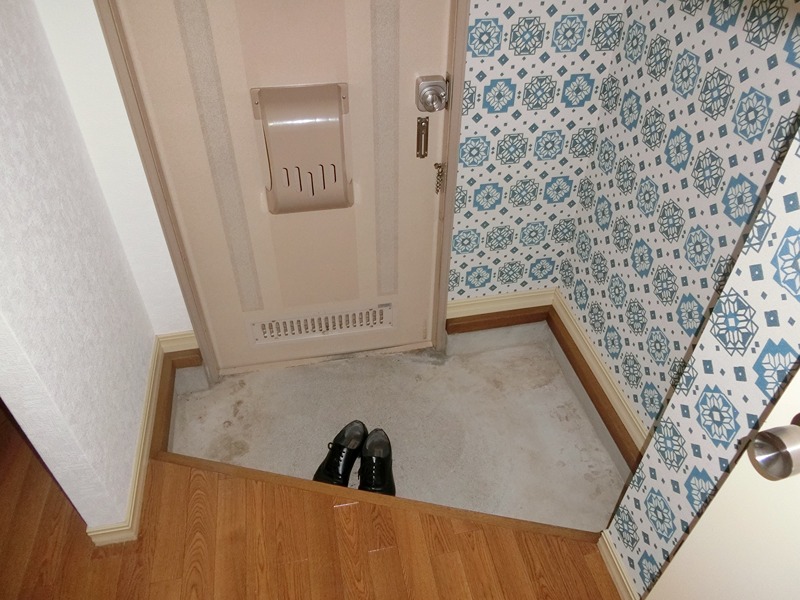 ル・レーブ聖　A棟 玄関