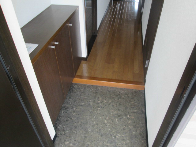 プリメール伊勢原 玄関