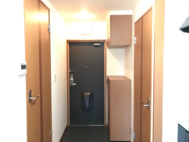 アヴニール 玄関