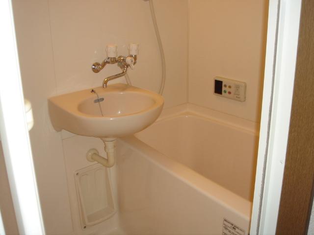 ロズウェルシブヤ その他8