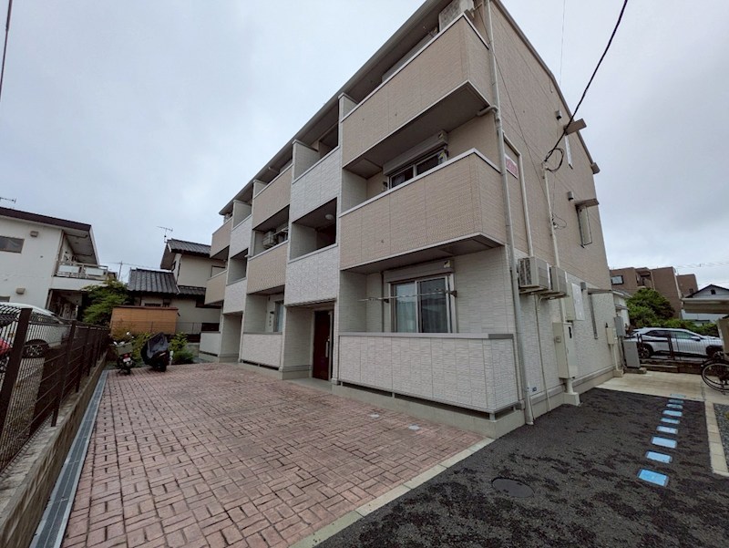 アムール 201号室 外観