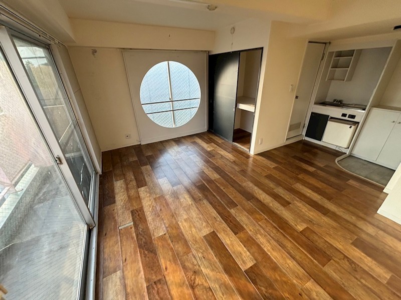 代官アートハウス リビング