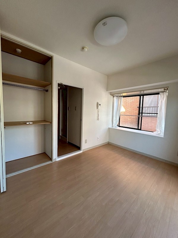 朝日プラザ戸塚アネックス ベッドルーム