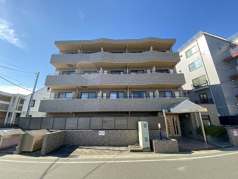 サンハウスユウ伊勢原 外観
