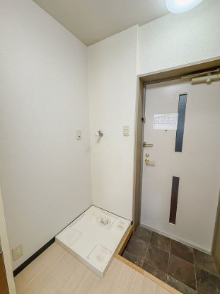 サンハウスユウ伊勢原 玄関