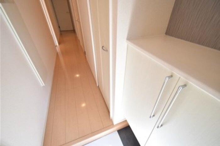 ウイングコート 玄関