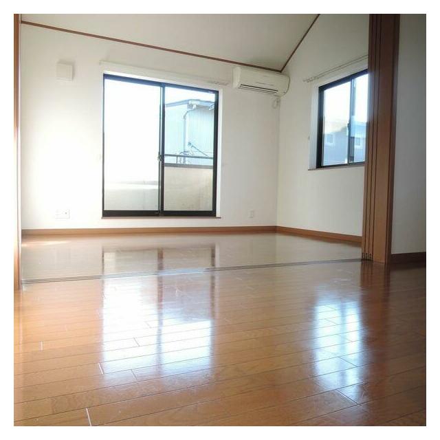 グラスハウス リビング