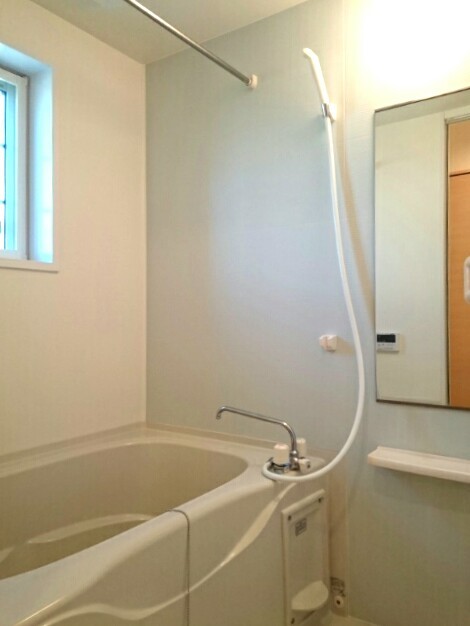 エレガンシア湘南 風呂画像