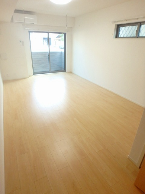 アルヴィータ厚木 リビング