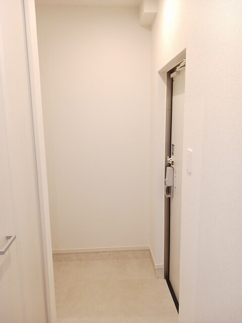 リズミン鴨宮 玄関