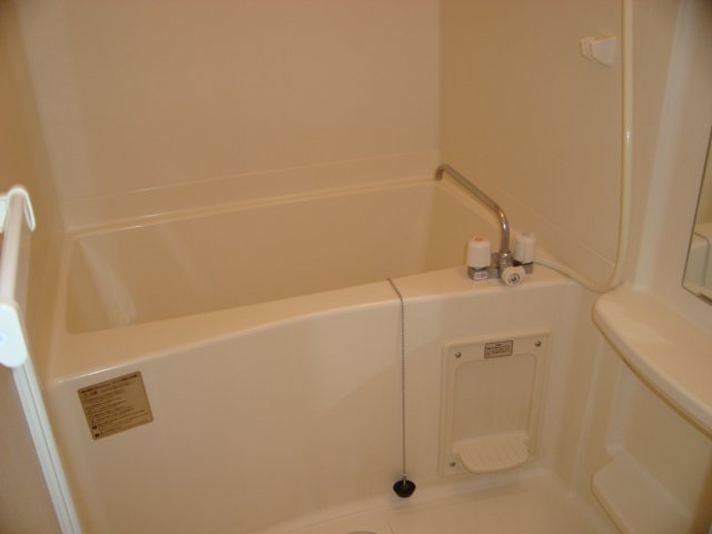 ヴィアーレ・ガーナ 風呂画像