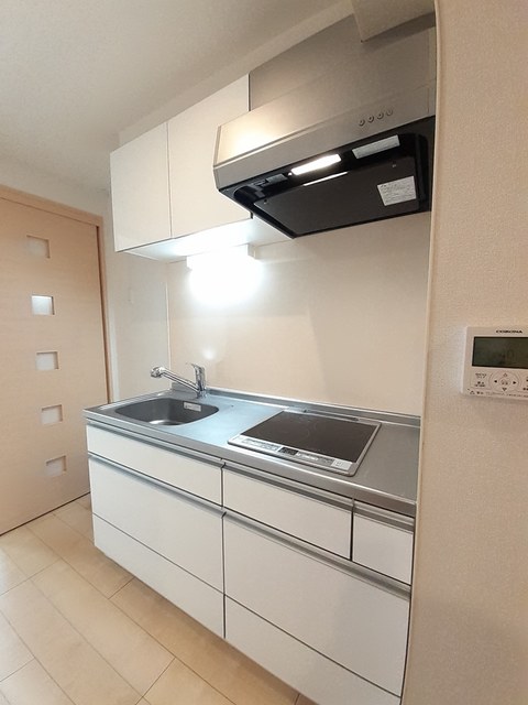 トゥット　フェリーチェ　湘南 キッチン