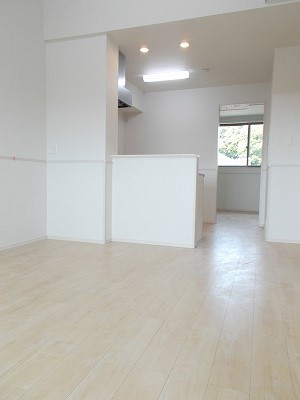 サニー リビング