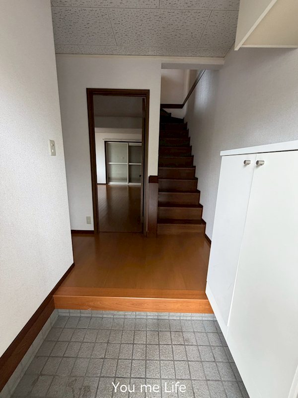 メルベーユ弥生台Ａ棟 玄関