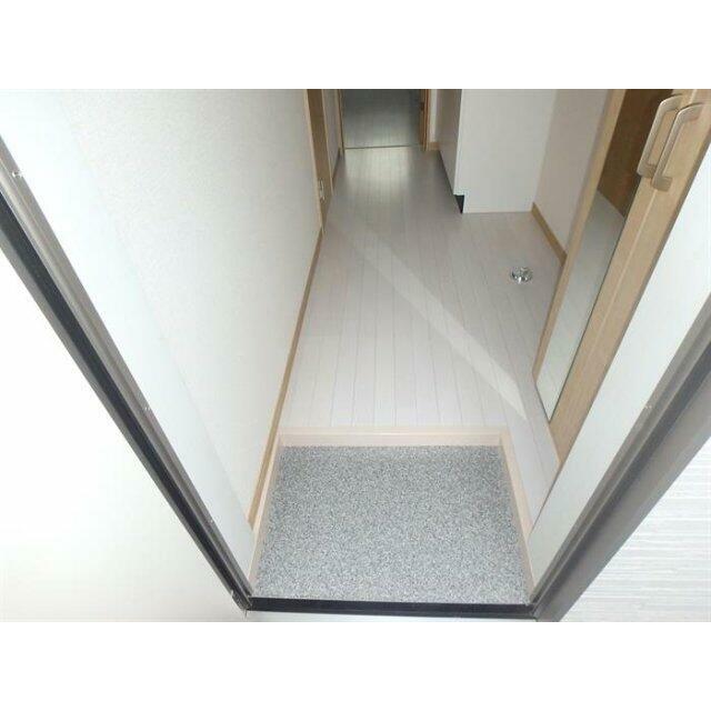 グラッサ花の木 玄関